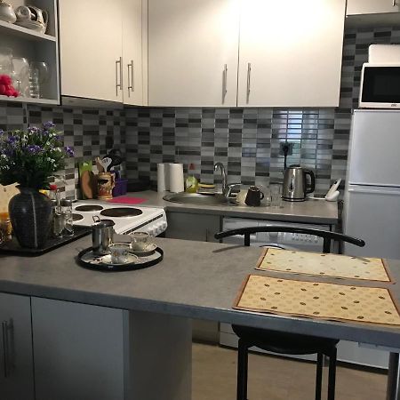 Apartment Kanarian 1A Лоутраки Экстерьер фото