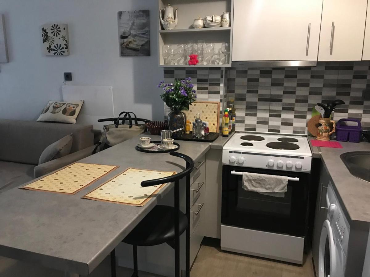 Apartment Kanarian 1A Лоутраки Экстерьер фото